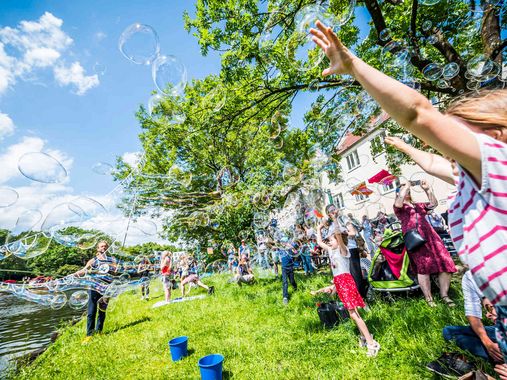 Seifenblasen am Hansekulturfestival